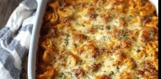 cheesy-baked-tortellini-casserole-with-meat-sauce