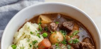 irish-stew-with-mashed-potatoes-(classic-comfort-food)