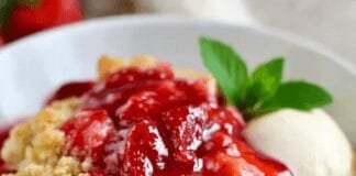 fresh-strawberry-cobbler-–-sweet,-juicy,-and-easy-to-make