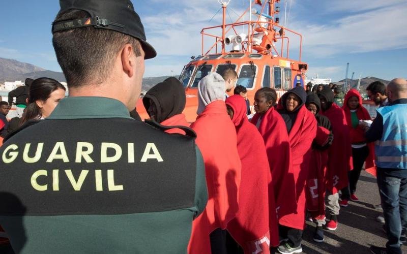 spain-to-grant-around-half-a-million-undocumented-migrants-legal-status spain-to-grant-around-half-a-million-undocumented-migrants-legal-status
