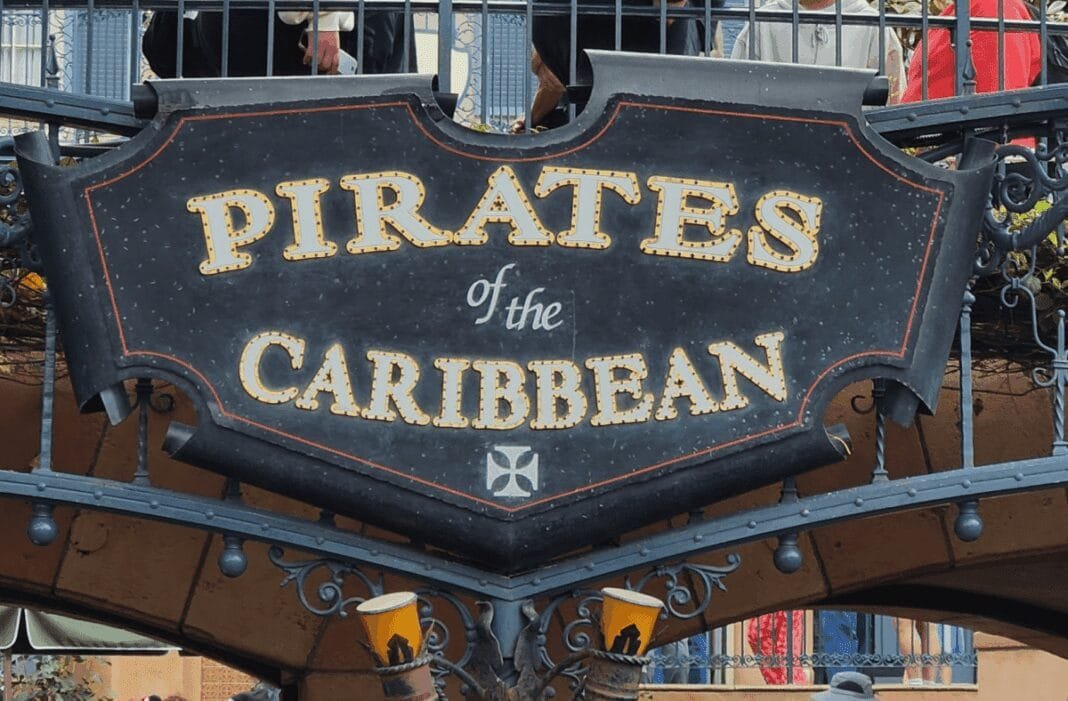 shock-as-disneyland-guest-‘climbs-out-of-pirates-of-the-caribbean-ride’-(video)