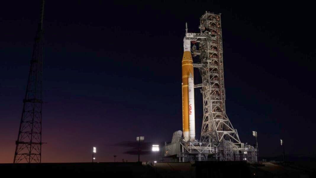 unable-to-tame-hydrogen-leaks,-nasa-delays-launch-of-artemis-ii-until-march