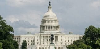 senate-averts-government-shutdown,-overcomes-democratic-opposition