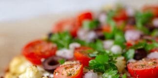 the-best-cauliflower-pizza-crust-(gluten-free-&-sliceable!)