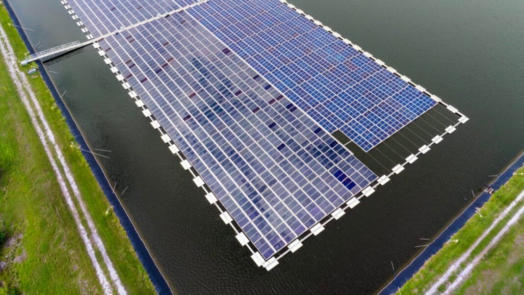 following-35%-growth,-solar-has-passed-hydro-on-us-grid