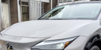 2026-lexus-rz-550e-review:-likable,-but-it-needs-improvement