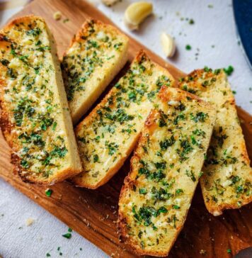 The Best Garlic Bread You’ll Ever Eat the-best-garlic-bread-you’ll-ever-eat