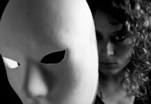 llms-can-unmask-pseudonymous-users-at-scale-with-surprising-accuracy