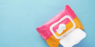 6-dead-after-using-wet-wipes-sparking-urgent-health-warning