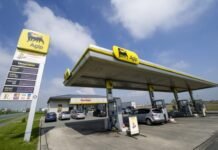 italy-weighs-fuel-tax-cuts-as-firms-warn-of-energy-price-surge-from-middle-east-war