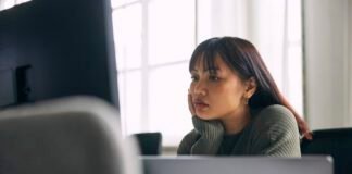 microsoft-is-working-to-eliminate-pc-gaming’s-“compiling-shaders”-wait-times