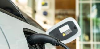 doubling-the-voltage:-what-800-v-architecture-really-changes-in-evs