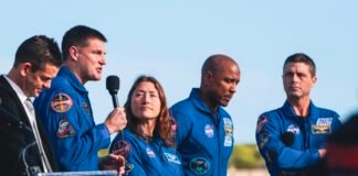 flying-to-the-moon-for-the-first-time-in-54-years-is-risky—but-how-risky?