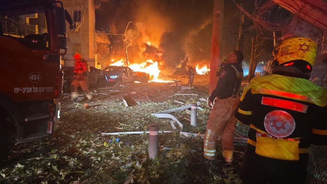 when-missiles-strike,-israel’s-medics-run-toward-the-danger