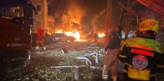 when-missiles-strike,-israel’s-medics-run-toward-the-danger