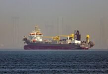 from-the-strait-of-hormuz-to-malacca,-global-trade-relies-almost-entirely-on-these-five-narrow-waterways