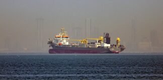 from-the-strait-of-hormuz-to-malacca,-global-trade-relies-almost-entirely-on-these-five-narrow-waterways