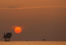 oil-rises-as-middle-east-attacks-continue