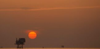 oil-rises-as-middle-east-attacks-continue