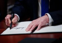 trump-wants-to-put-you-in-a-massive,-secret-government-database