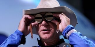 jeff-bezos-just-announced-plans-for-a-third-megaconstellation—this-one-for-data-centers