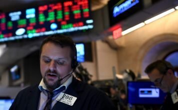 traders-placed-massive-bets-minutes-before-trump’s-post-on-iran