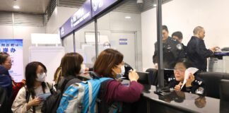 china-cashes-in-on-taiwan’s-mideast-evacuation-fumble