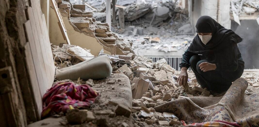 in-war-torn-cities,-air-pollution-from-burning-oil-depots-and-bombed-buildings-unleashes-invisible-health-threats