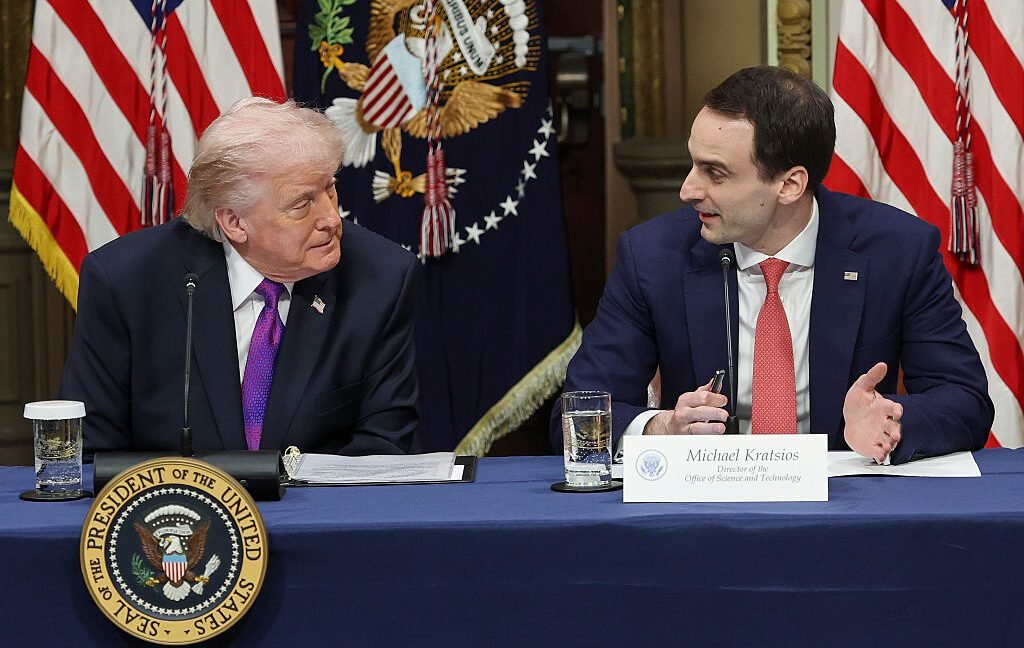 trump-staffs-science-and-technology-panel-with-non-scientists trump-staffs-science-and-technology-panel-with-non-scientists