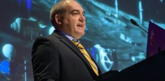 we-got-an-audience-with-the-“lunar-viceroy”-to-talk-how-nasa-will-build-a-moon-base