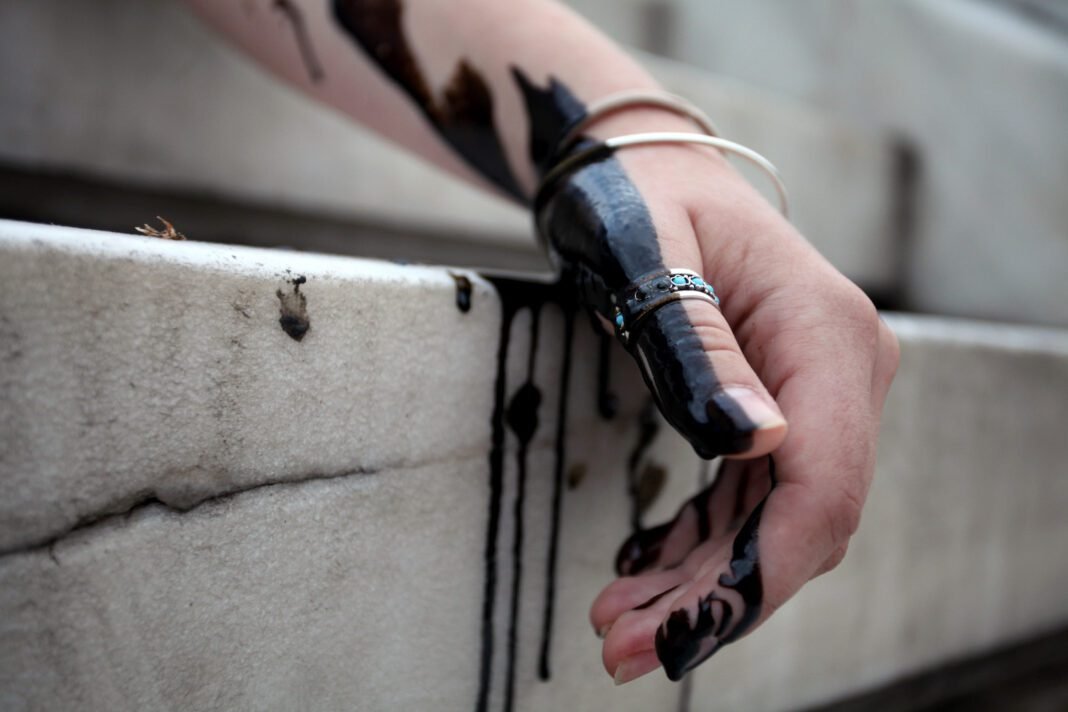 crude-realities:-a-knife-to-the-world’s-energy-jugular crude-realities:-a-knife-to-the-world’s-energy-jugular