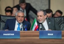 iran-agrees-to-allow-20-more-pakistani-flagged-ships-to-transit-strait-of-hormuz,-islamabad-confirms