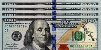 trump-engraves-his-name-on-us-currency