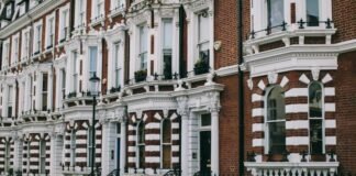 london-house-prices-fall-for-sixth-consecutive-month