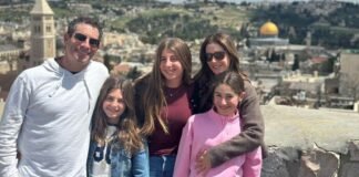 travel-turmoil:-many-americans’-holiday-plans-canceled,-others-find-path-home