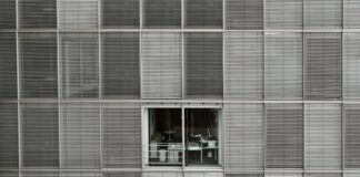 working-from-home-is-linked-to-higher-fertility,-new-study-finds