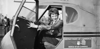 What happened to Amelia Earhart? New book takes on the case. what-happened-to-amelia-earhart?-new-book-takes-on-the-case.