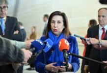 Spain closes airspace to US planes involved in Iran war, defence minister says spain-closes-airspace-to-us-planes-involved-in-iran-war,-defence-minister-says