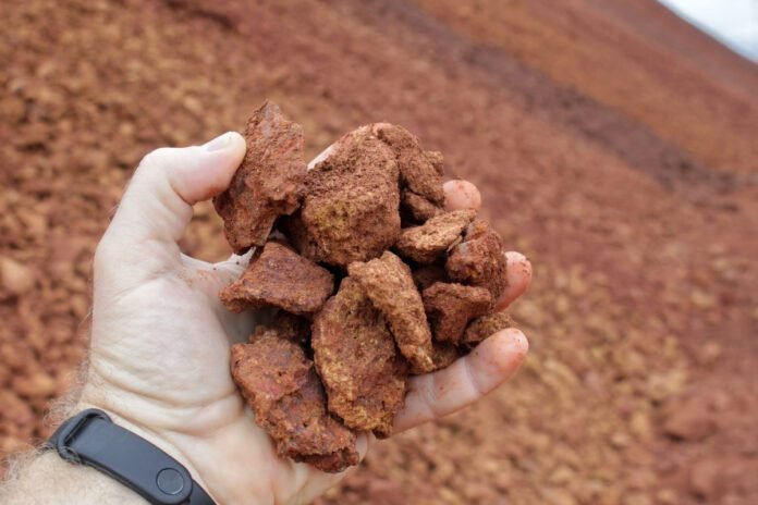 indonesia-should-think-twice-about-china’s-bauxite-rush