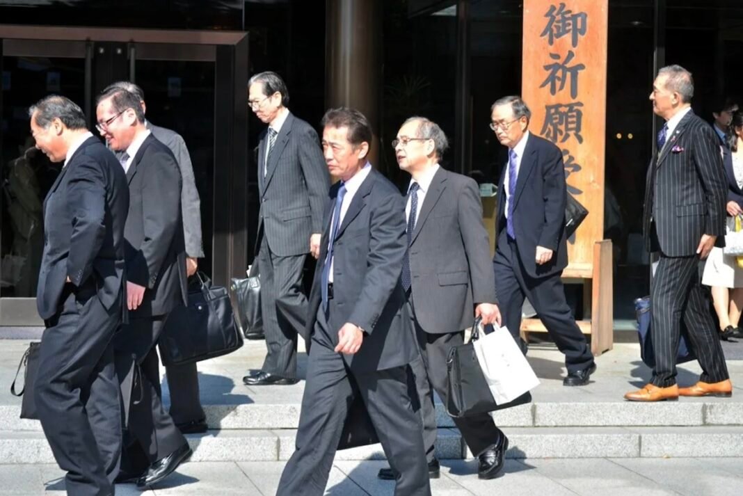 salarymen,-specialists,-startups-and-the-ai-future-of-work salarymen,-specialists,-startups-and-the-ai-future-of-work