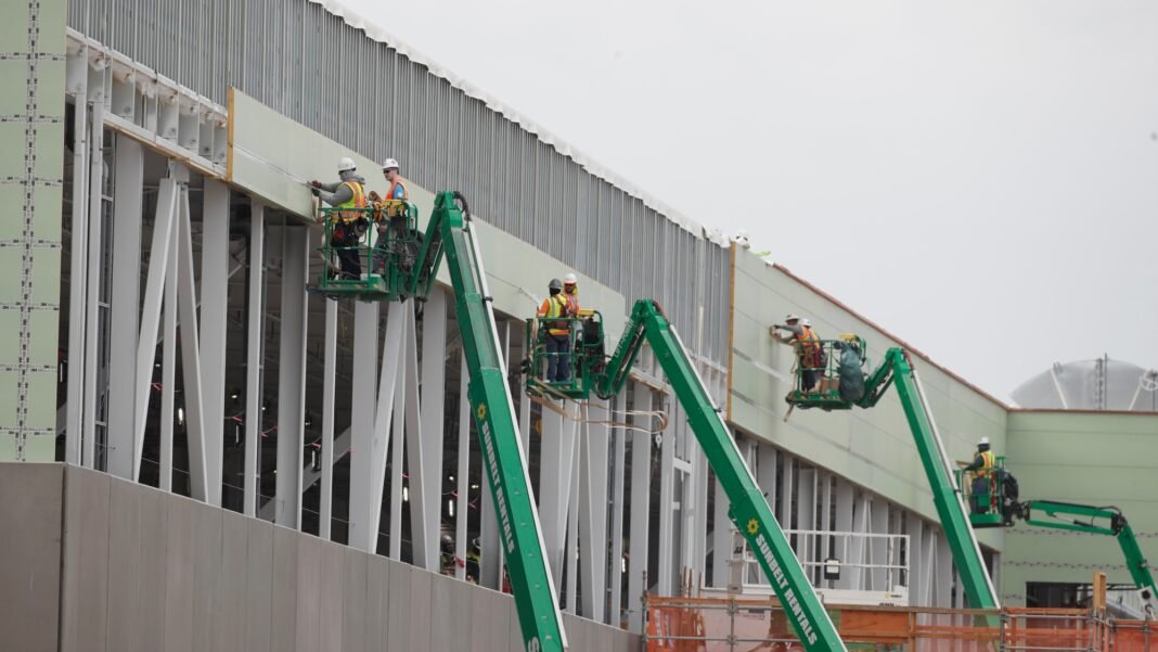 data-centers-are-straining-the-grid.-can-they-be-forced-to-pay-for-it?