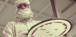 intel-is-going-all-in-on-advanced-chip-packaging