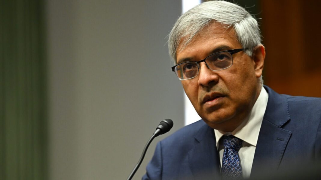 cdc-study-shows-covid-shot-benefits;-trump-official-blocks-release