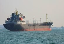 us-naval-blockade-of-strait-of-hormuz:-what-it-involves-and-the-risks-attached