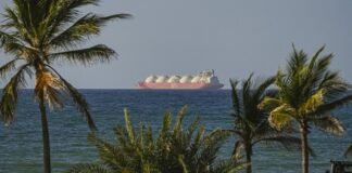 strait-of-hormuz:-why-the-us-and-iran-are-sailing-in-very-different-legal-waters