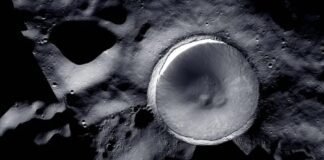 the-race-to-shackleton-crater-is-on—will-jeff-bezos-or-china-get-there-first?