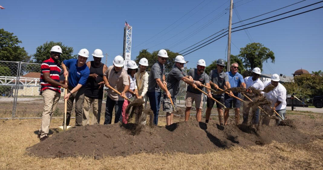 3d-printed-homes,-an-abandoned-$590,000-deposit,-the-fbi:-what-really-happened-in-this-small-town?