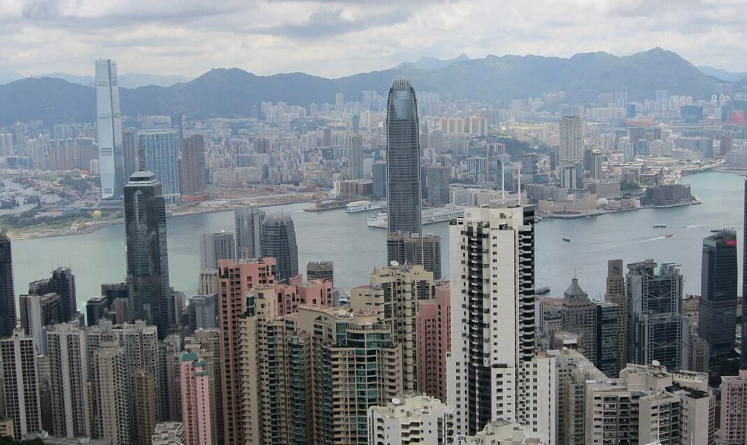 hong-kong-banks-dependent-on-swift-are-warned-of-new-us-sanctions