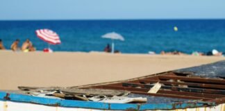 spain-and-portugal-see-surge-in-tourist-bookings-amid-middle-east-travel-concerns