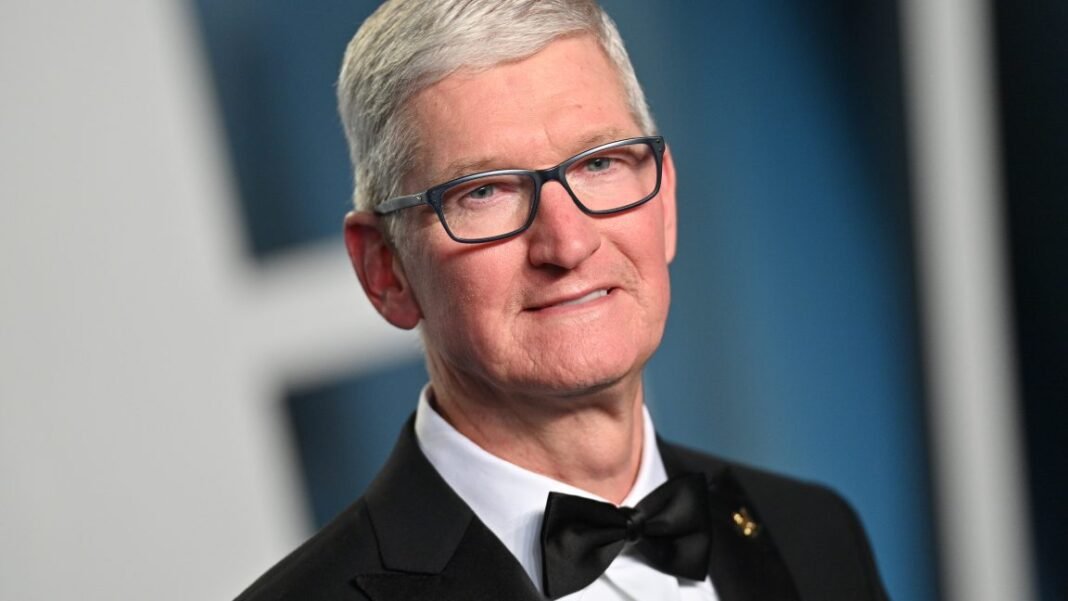 john-ternus-will-replace-tim-cook-as-apple-ceo